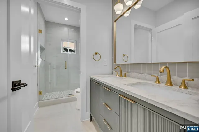 $2,799,000 | 7 Canterbury Lane, Short Hills, NJ 07078