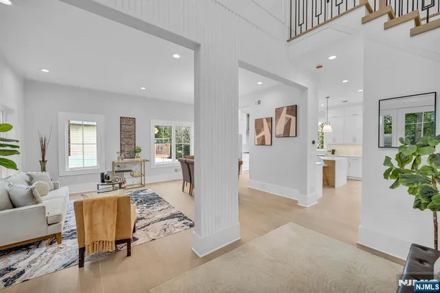 $2,799,000 | 7 Canterbury Lane, Short Hills, NJ 07078