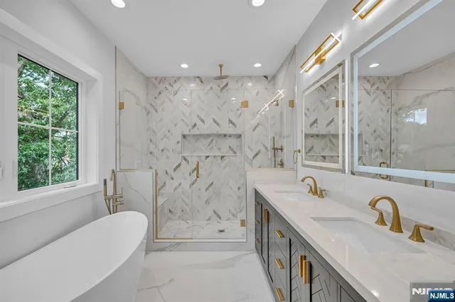 $2,799,000 | 7 Canterbury Lane, Short Hills, NJ 07078