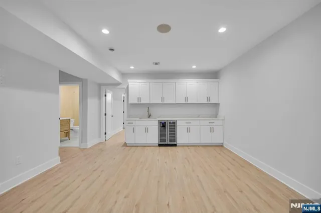 $2,799,000 | 7 Canterbury Lane, Short Hills, NJ 07078