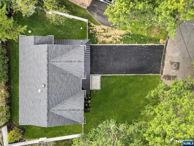 $2,799,000 | 7 Canterbury Lane, Short Hills, NJ 07078