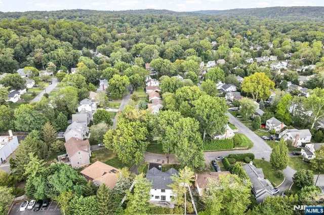 $2,799,000 | 7 Canterbury Lane, Short Hills, NJ 07078