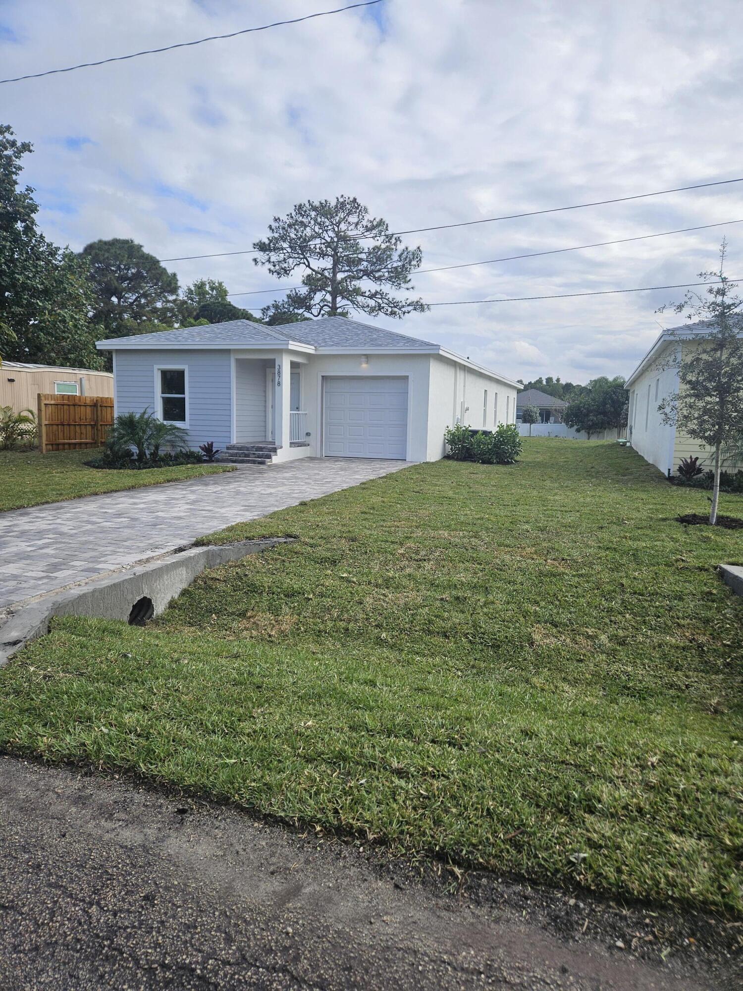 3848 Southeast Grant Street Stuart, FL 34997 - Photo 3 of 39 20260130_143122