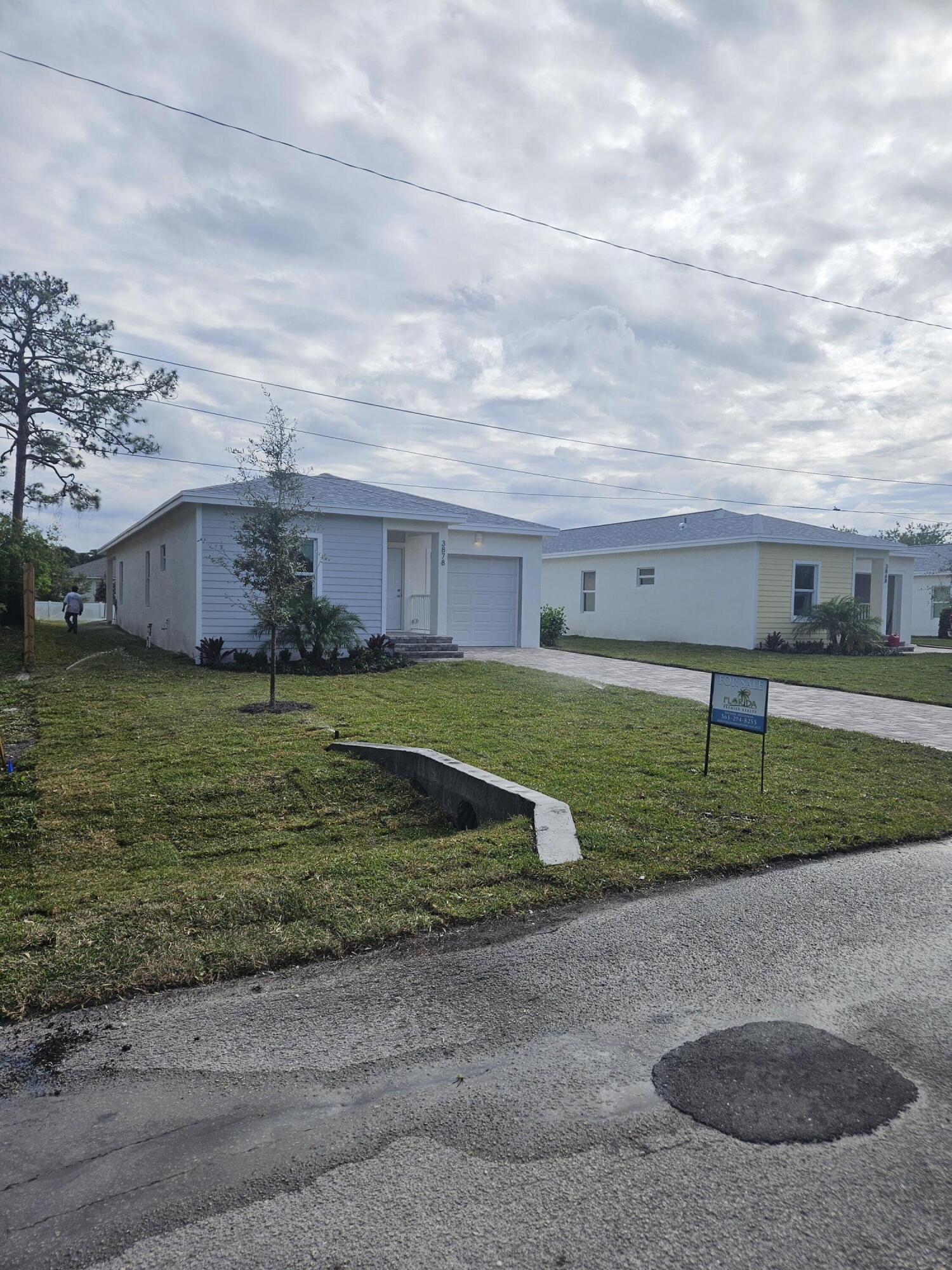 3848 Southeast Grant Street Stuart, FL 34997 - Photo 4 of 39 20260130_143050