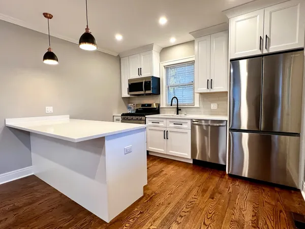 $4,000 | 114 Michigan Avenue, Highwood, IL 60040