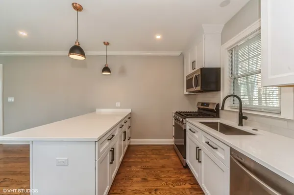 $4,000 | 114 Michigan Avenue, Highwood, IL 60040