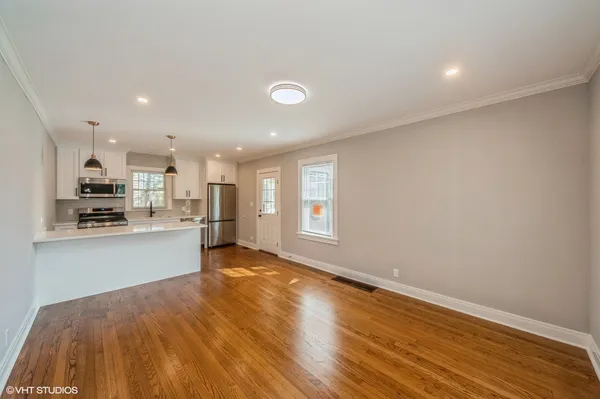 $4,000 | 114 Michigan Avenue, Highwood, IL 60040