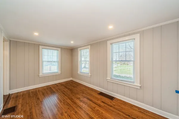 $4,000 | 114 Michigan Avenue, Highwood, IL 60040