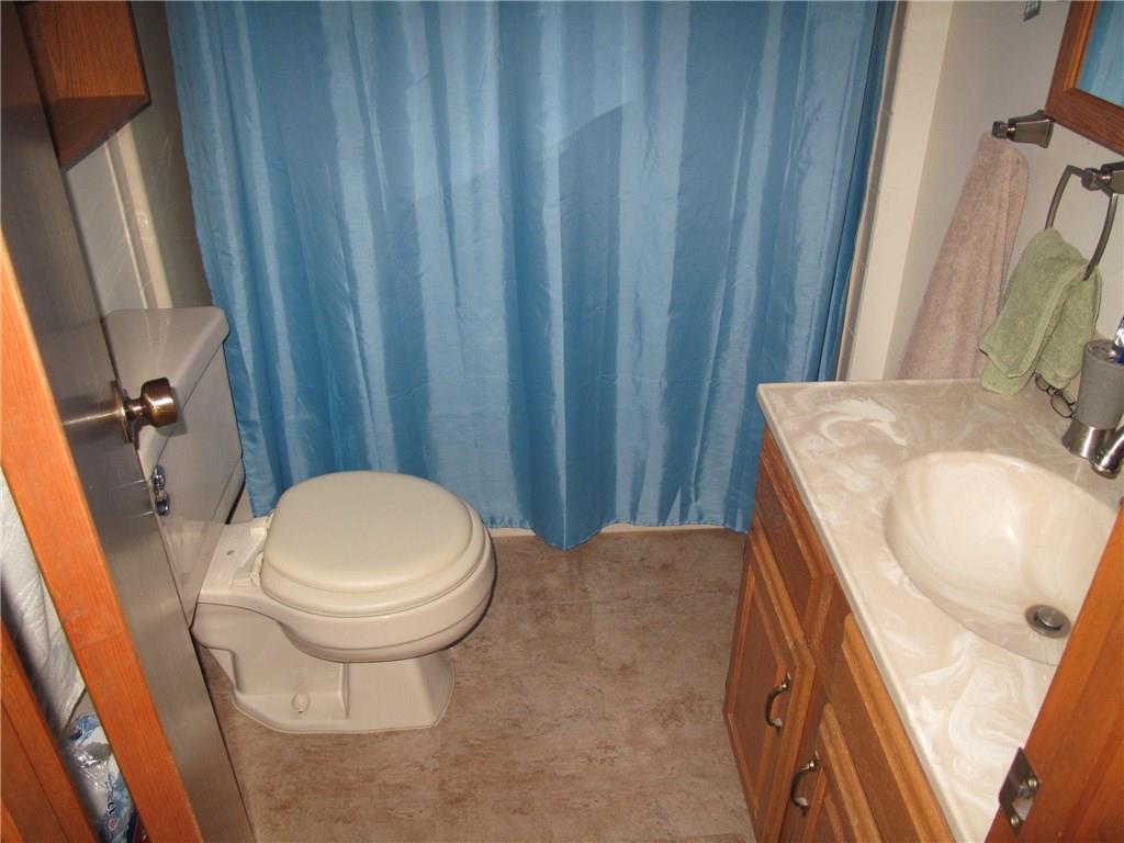 192 Hawthorn Road Claysville, PA 15323 - Photo 5 of 24 Gallery Image 5