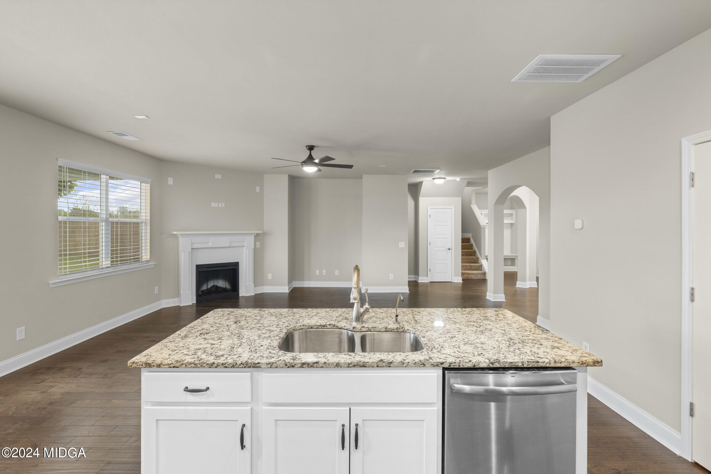 326 Rippling Water Way Perry, GA 31069 - Photo 16 of 51 16_240814_326_rippling_water_way_perry_0