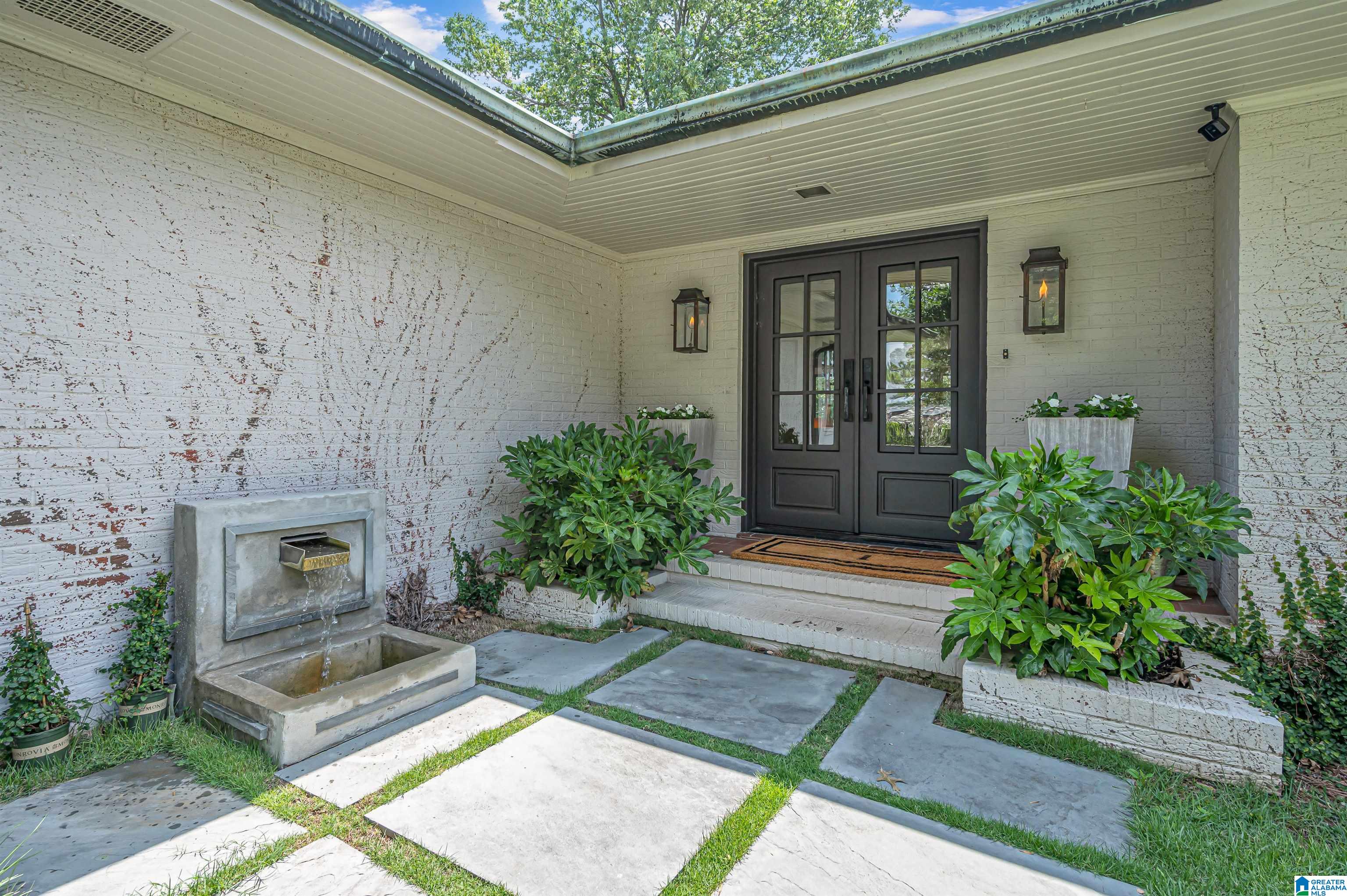 1733 Wellington Road Birmingham, AL 35209 - Photo 4 of 55