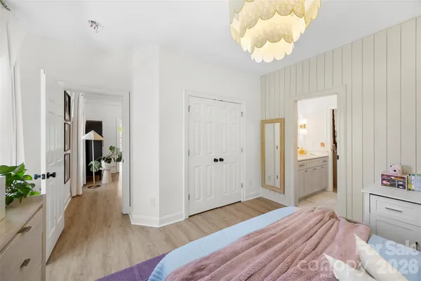 $1,250,000 | 264 Hawthorne Park Avenue, Belmont, NC 28012