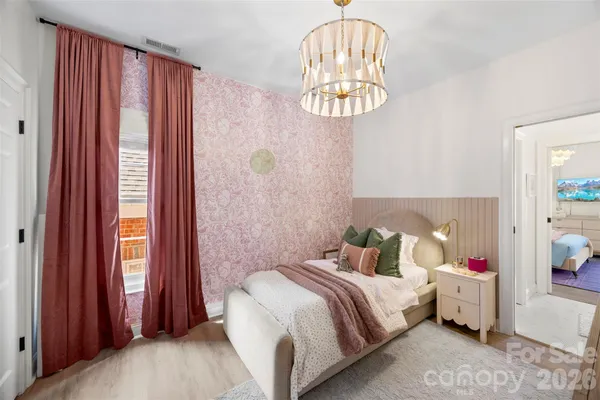 $1,250,000 | 264 Hawthorne Park Avenue, Belmont, NC 28012