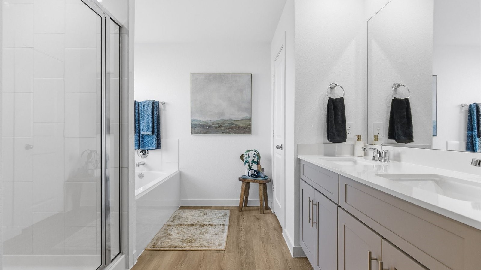 3229 Bolt Rope Drive Texas City, TX 77510 - Photo 10 of 20 a bathroom with a double vanity sink and mirror
