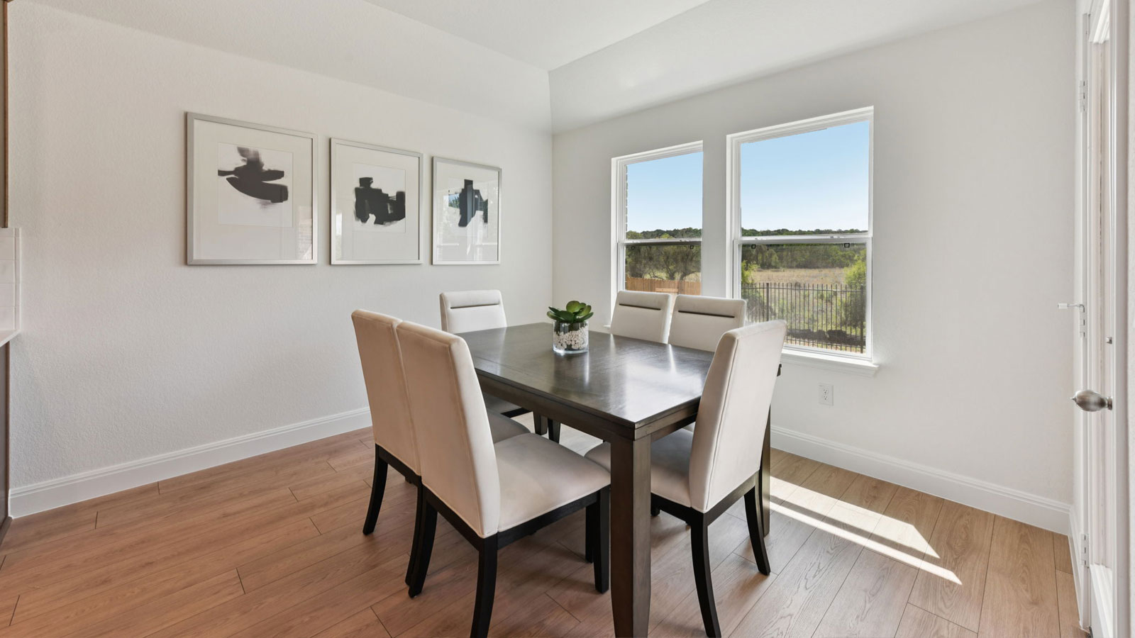 277 Rivers Edge Drive Georgetown, TX 78628 - Photo 8 of 40