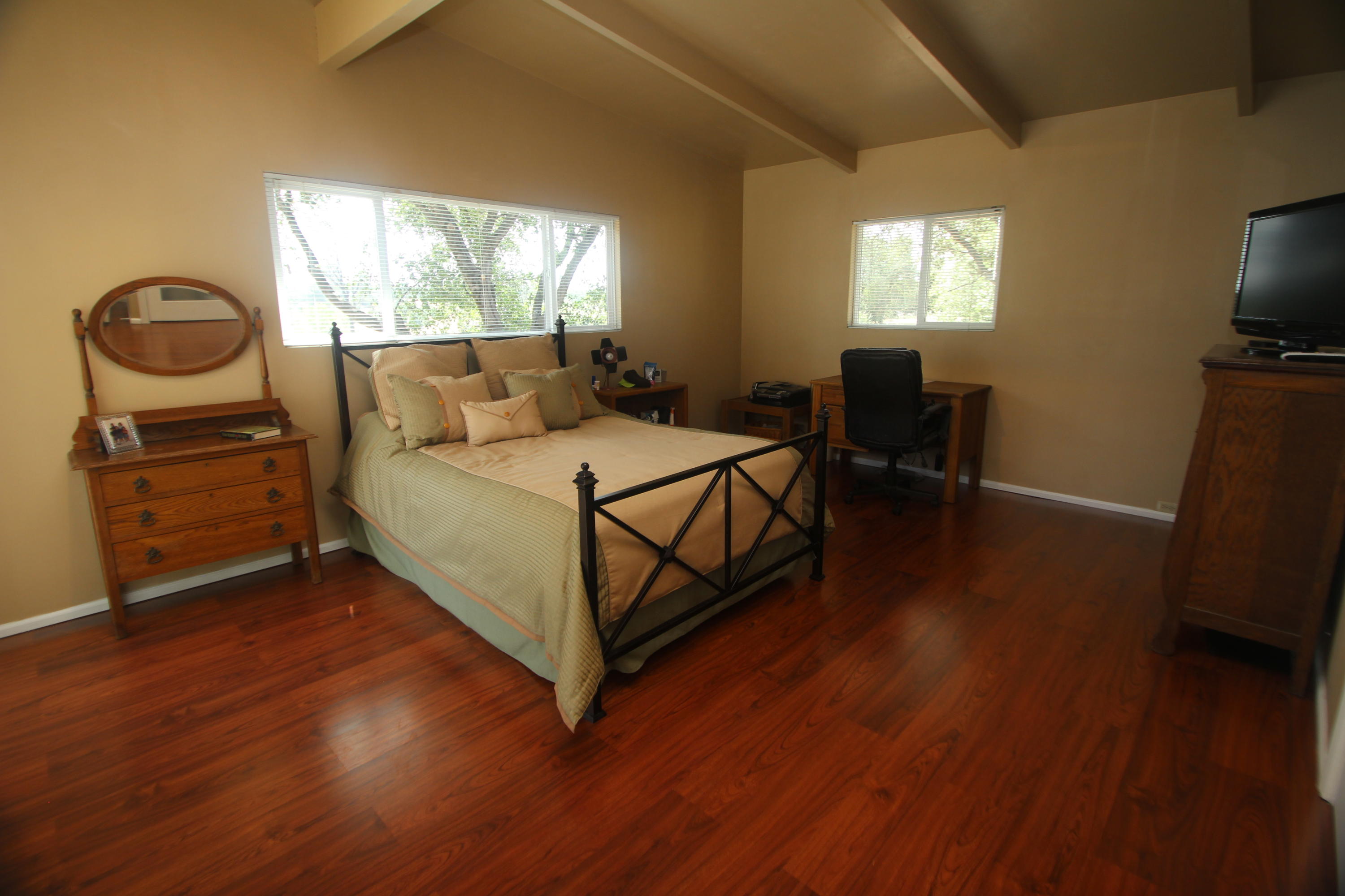 9085 Stillwater Road Redding, CA 96002 - Photo 12 of 23 Master Bedroom