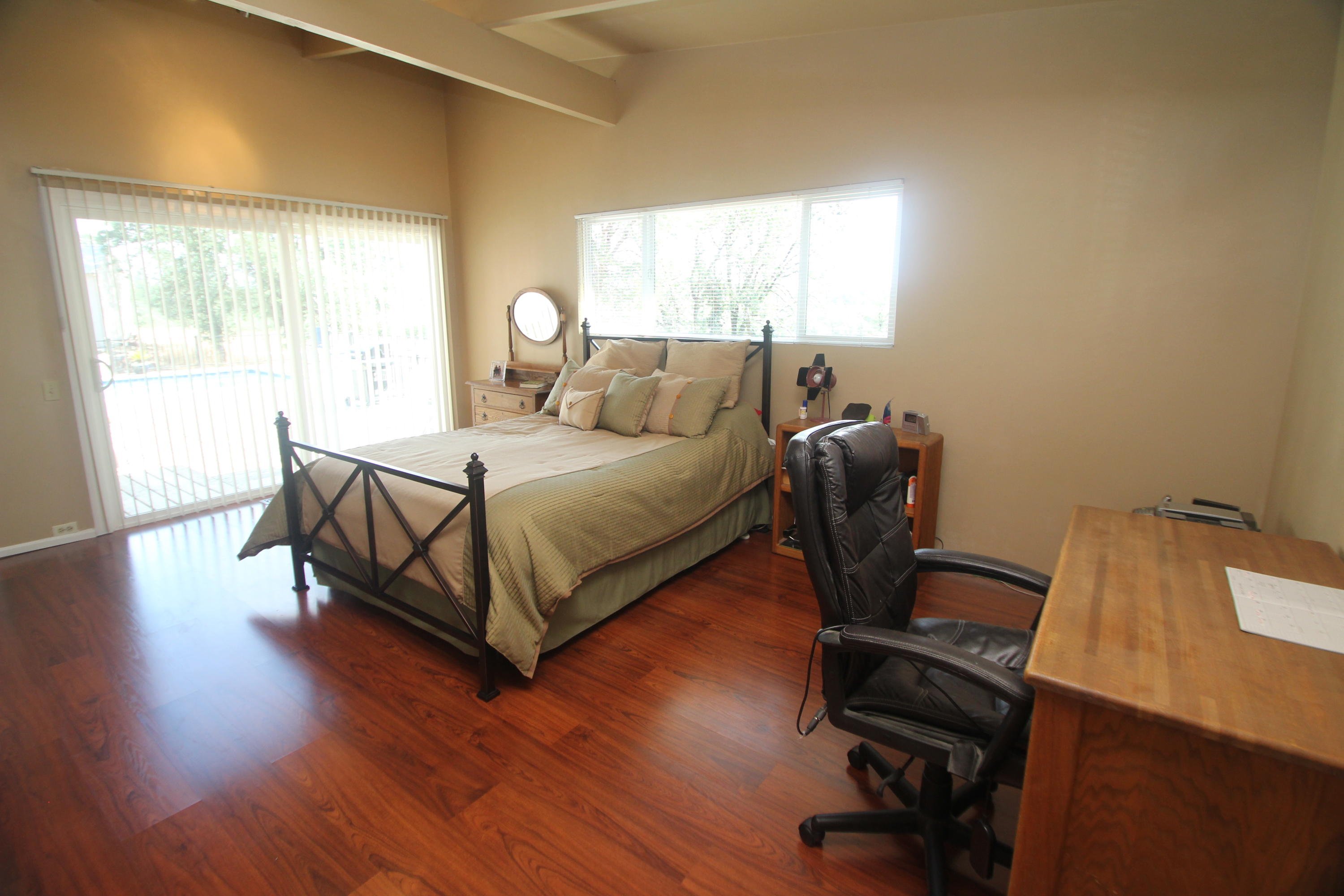 9085 Stillwater Road Redding, CA 96002 - Photo 13 of 23 Master - Oversized!