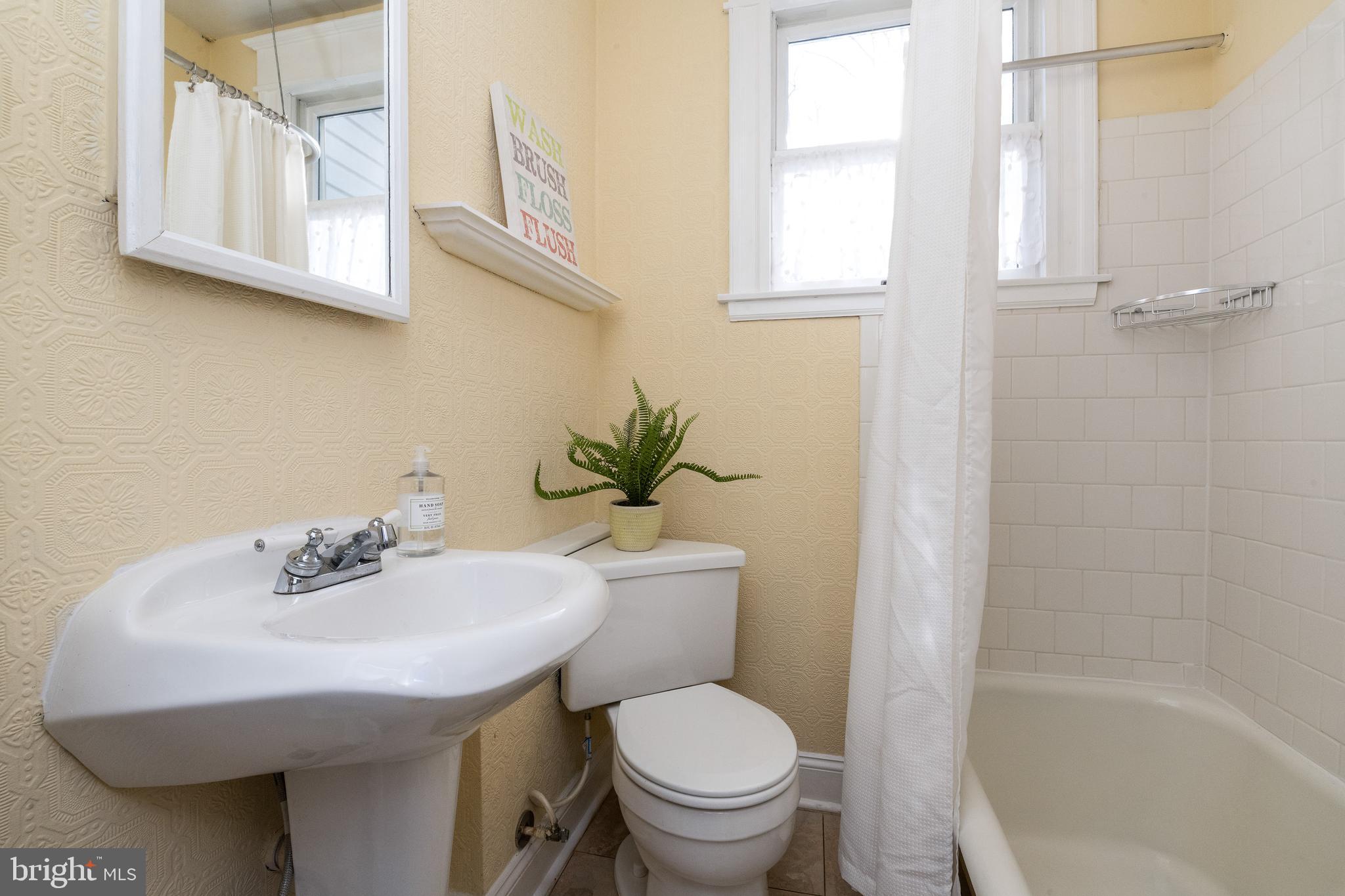 737 Regester Avenue Baltimore, MD 21212 - Photo 19 of 44