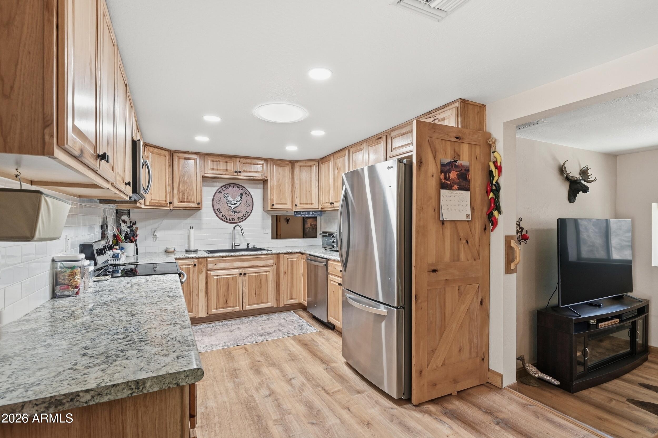 606 East Luke Drive Payson, AZ 85541 - Photo 15 of 39 Kitchen