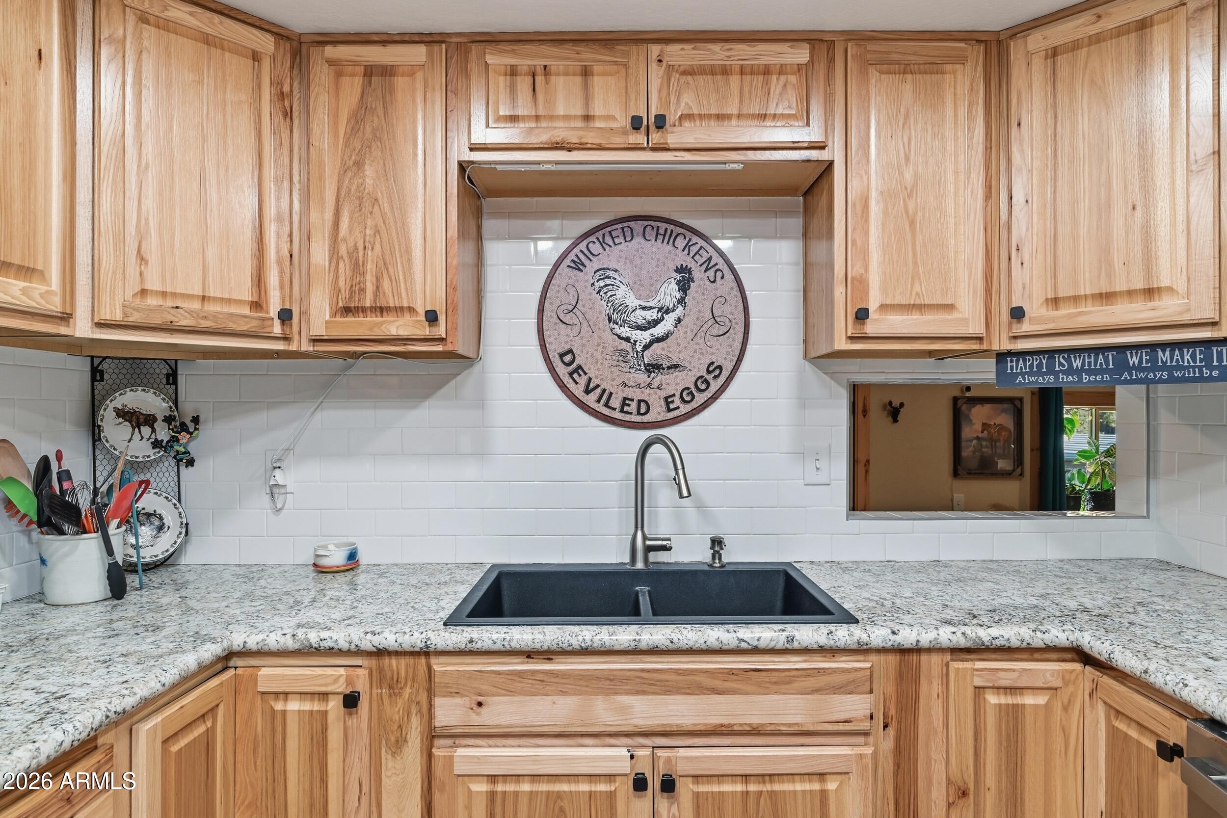 606 East Luke Drive Payson, AZ 85541 - Photo 16 of 39 Kitchen