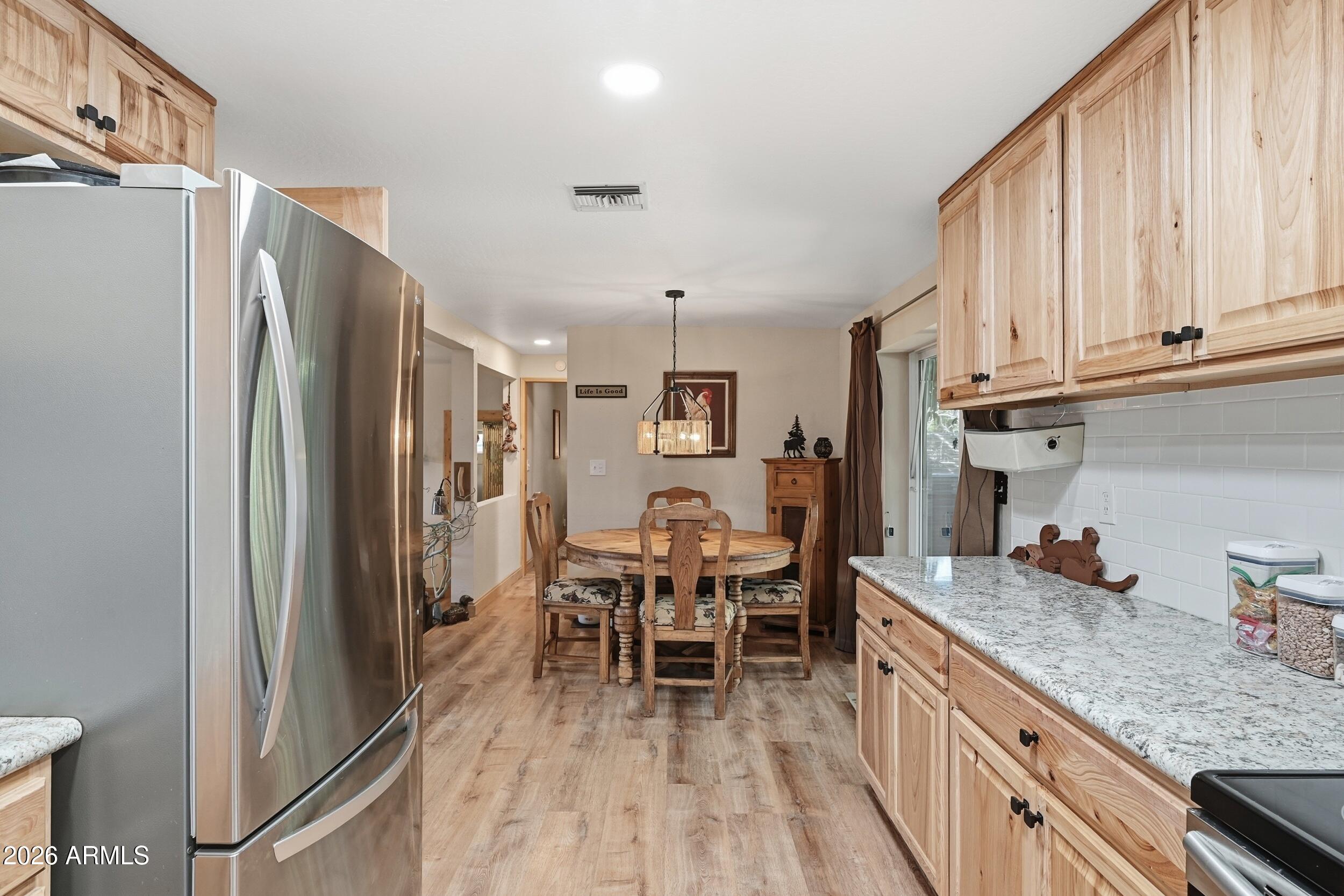 606 East Luke Drive Payson, AZ 85541 - Photo 17 of 39 Kitchen