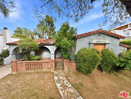 $1,399,000 | 812 North Crescent Heights Boulevard, Los Angeles, CA 90046