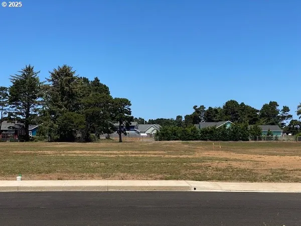 $159,125 | Shearwater Circle, Unit 6, Bandon, OR 97411