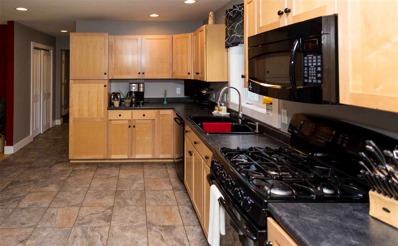 512 Ten Rod Road Farmington, NH 03835 - Photo 6 of 37