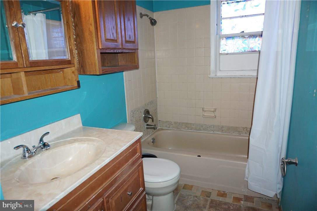114 Revolutionary Road Tuckerton, NJ 08087 - Photo 14 of 27 Gallery Image 14