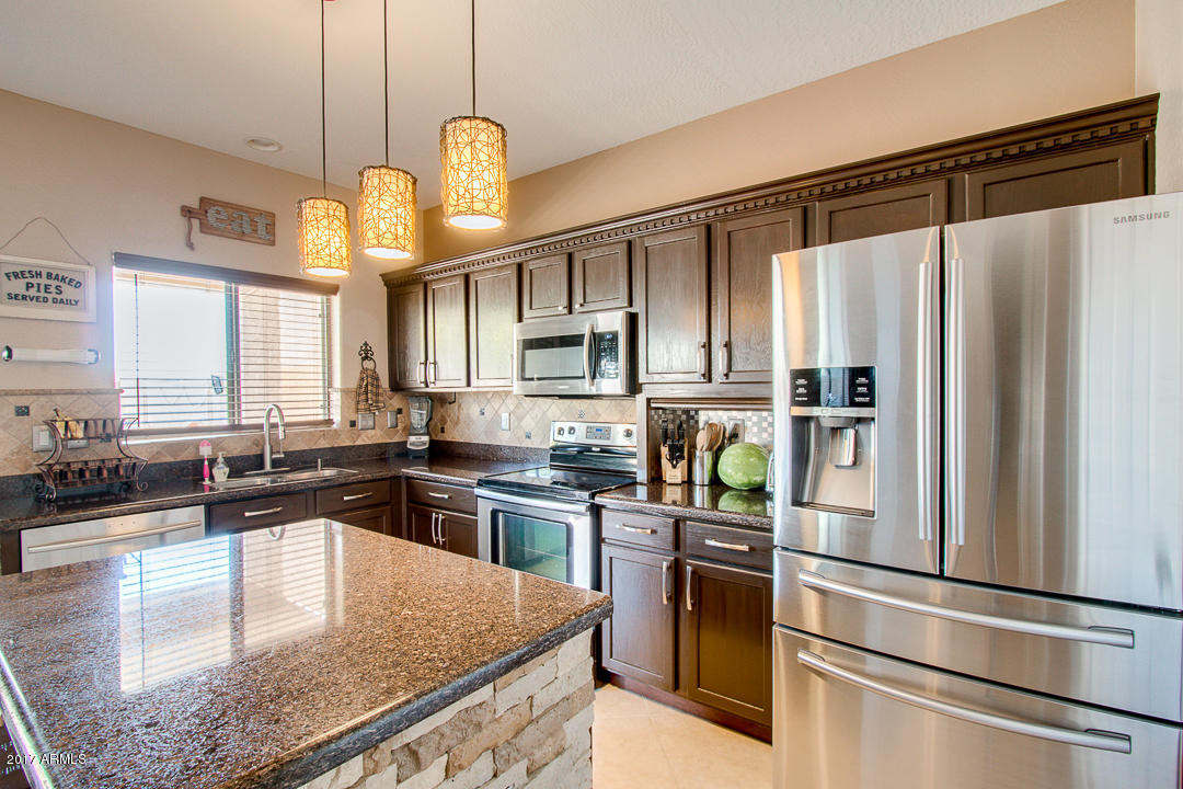 44788 West Zion Road Maricopa, AZ 85139 - Photo 9 of 33 09-Zion