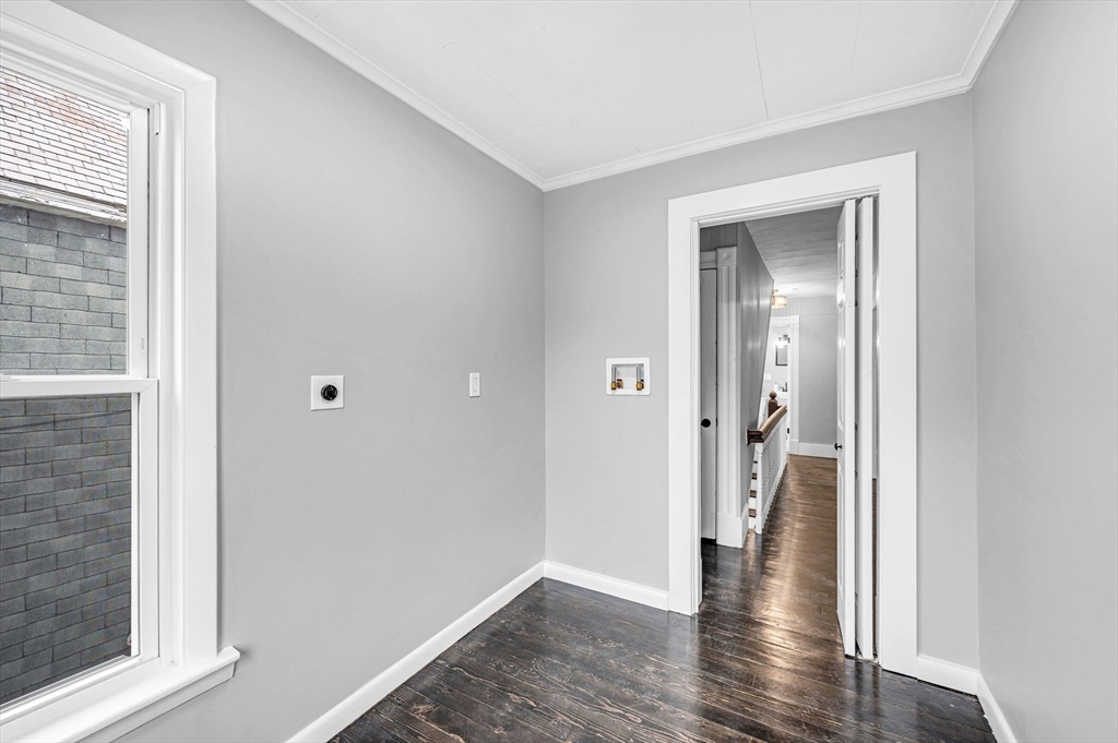 15 Myrtle Avenue Holyoke, MA 01040 - Photo 28 of 42