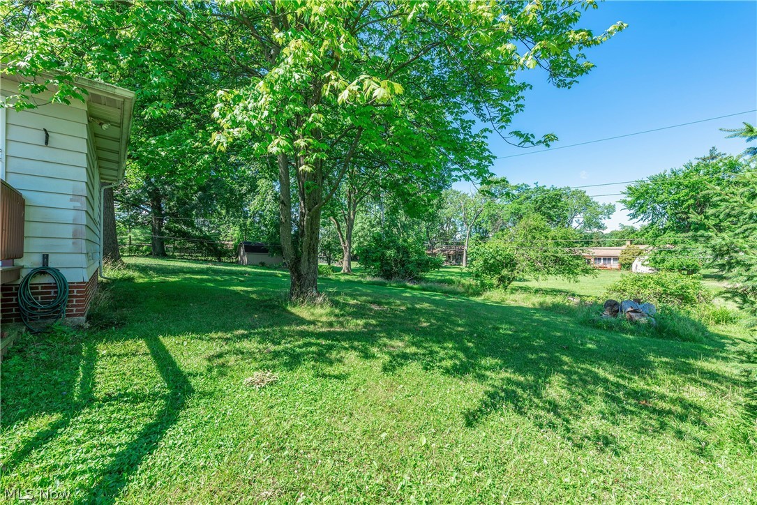 13686 Harper Road Strongsville, OH 44149 - Photo 36 of 41 Gallery Image 36