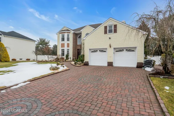 $949,999 | 6 Johnny Drive, Farmingdale, NJ 07727