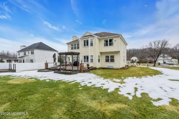 $949,999 | 6 Johnny Drive, Farmingdale, NJ 07727