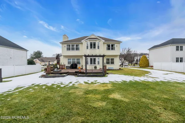 $949,999 | 6 Johnny Drive, Farmingdale, NJ 07727