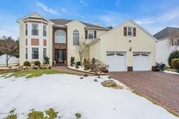 $949,999 | 6 Johnny Drive, Farmingdale, NJ 07727