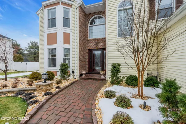 $949,999 | 6 Johnny Drive, Farmingdale, NJ 07727