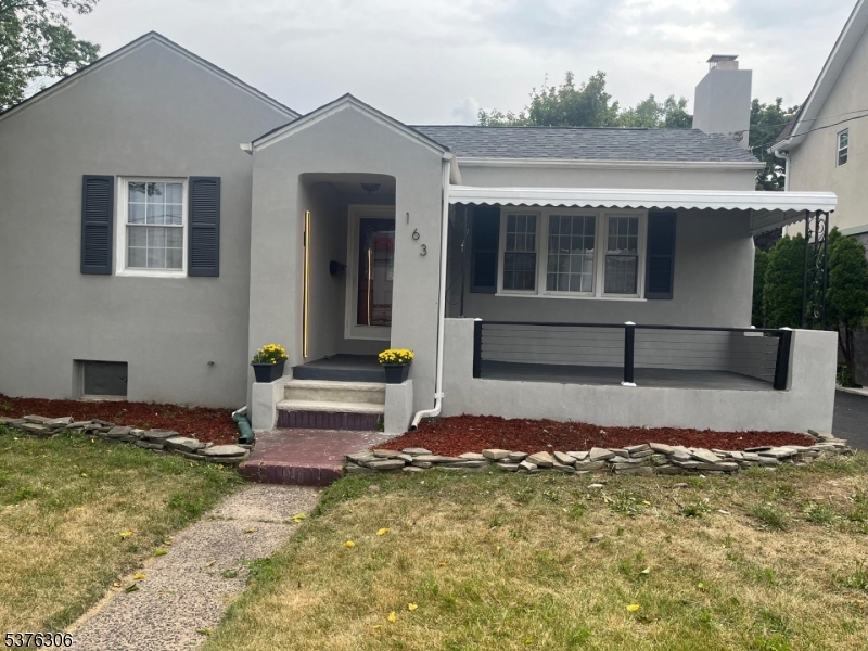 163 Wagaraw Road Hawthorne, NJ 07506 - Photo 1 of 26