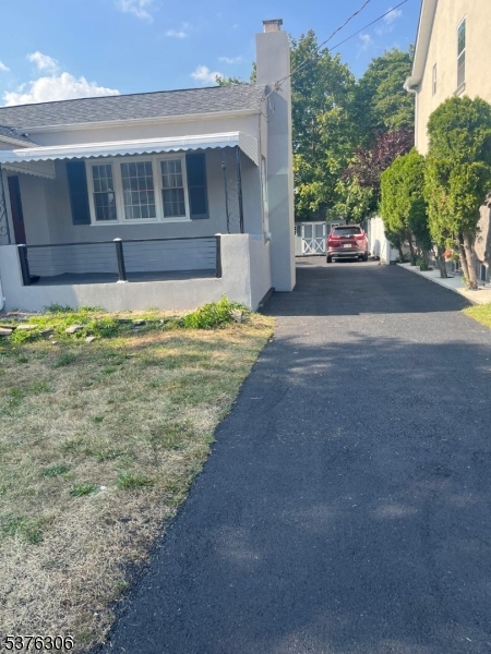 163 Wagaraw Road Hawthorne, NJ 07506 - Photo 23 of 26