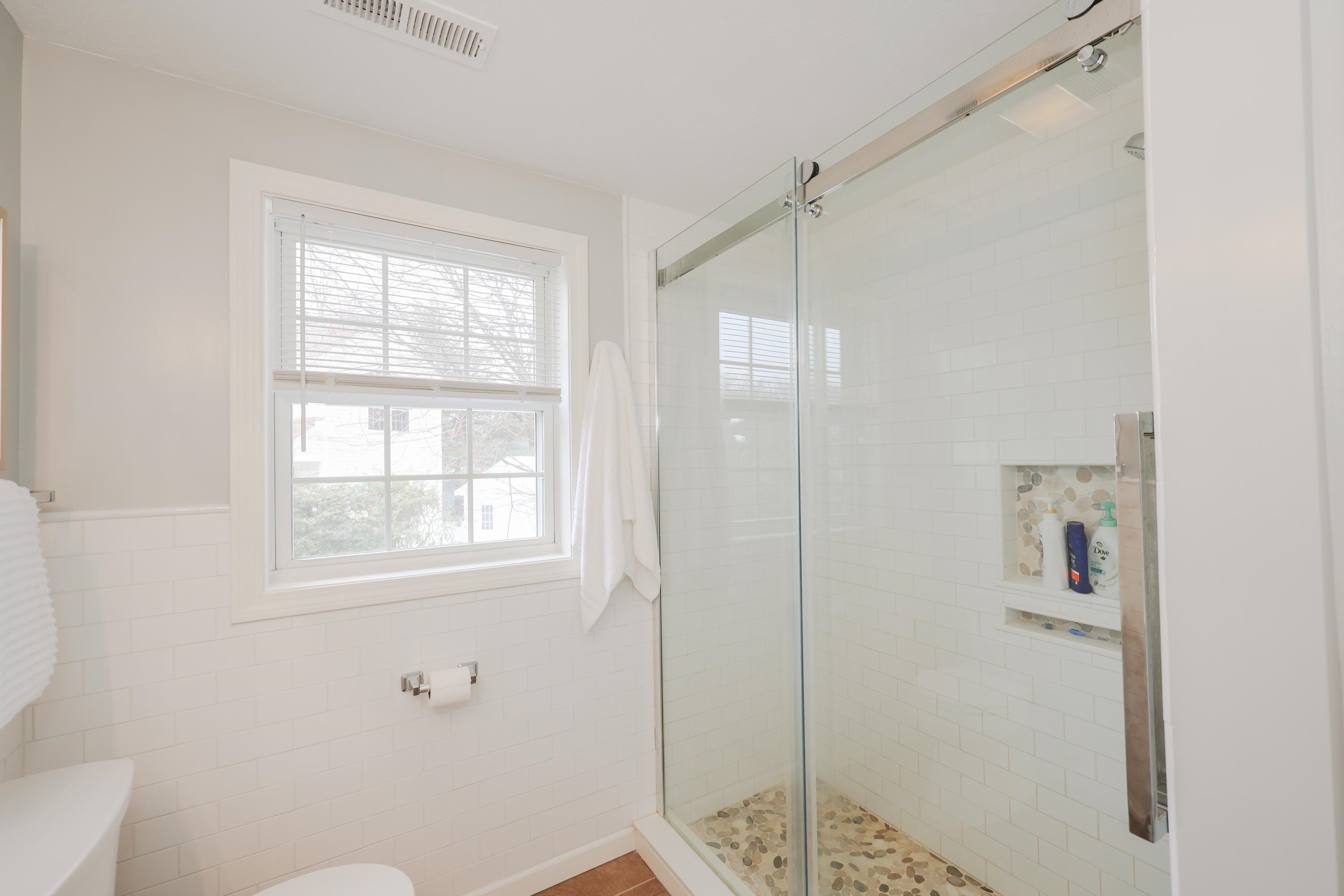 19 Trent Road Hooksett, NH 03106 - Photo 16 of 39