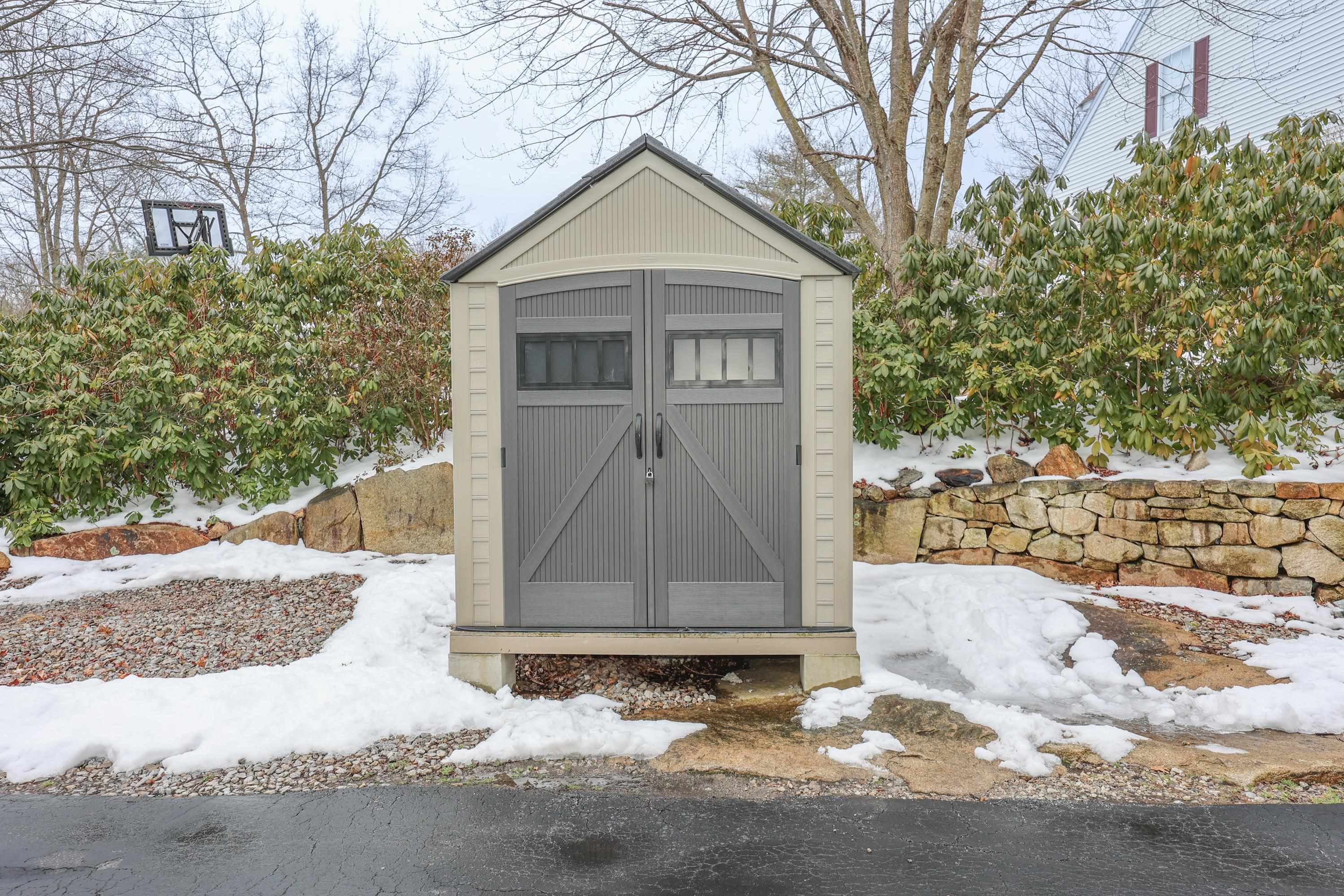 19 Trent Road Hooksett, NH 03106 - Photo 29 of 39