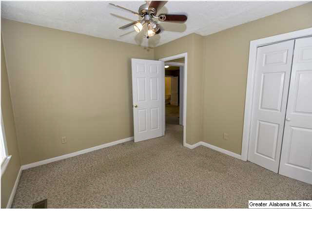 6859 Garrett Road Gardendale, AL 35071 - Photo 18 of 31
