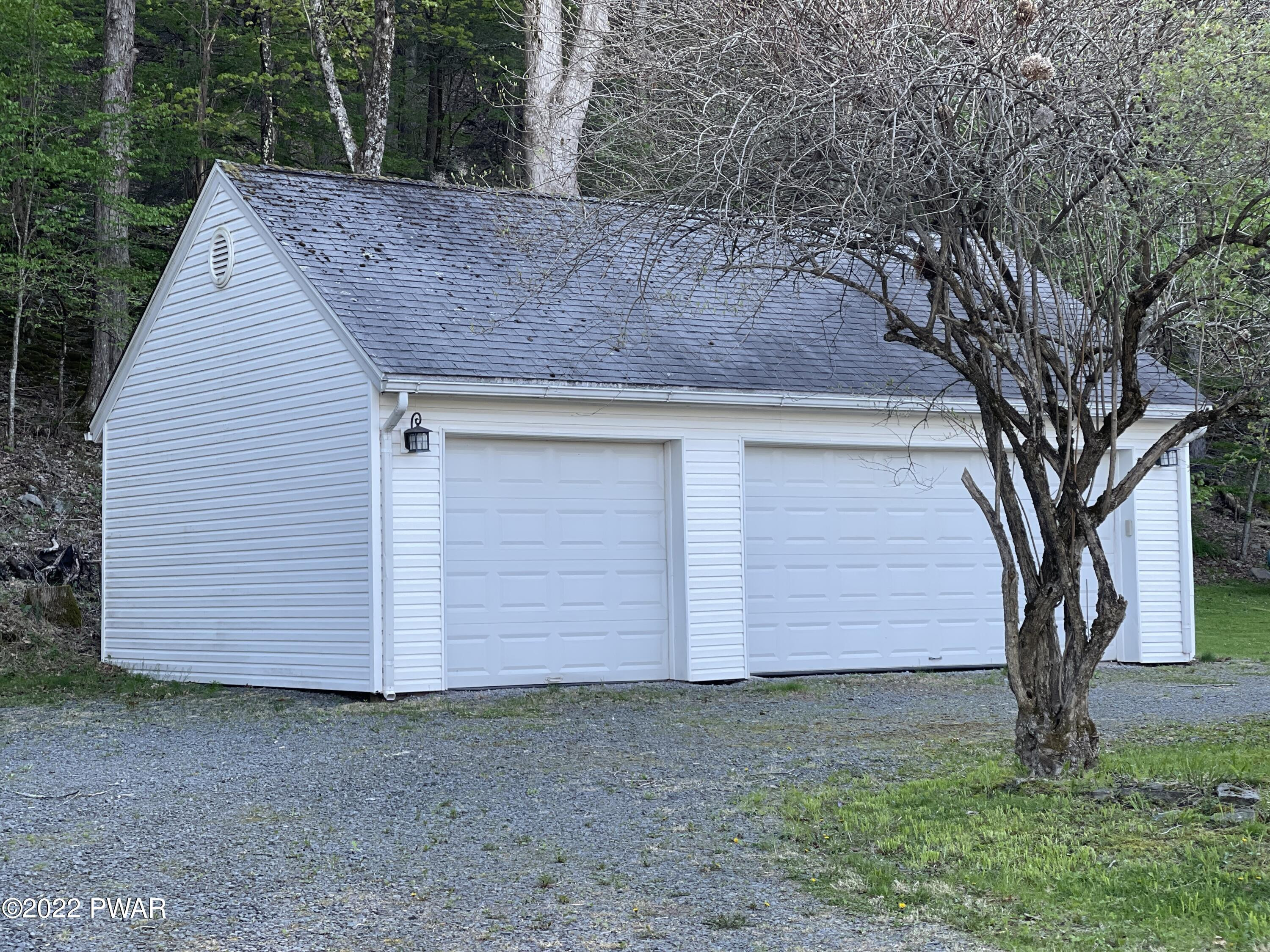 2559 River Road Damascus, PA 18415 - Photo 25 of 70 Garage