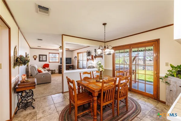 $650,000 | 2110 Immenhauser Road, Yoakum, TX 77995