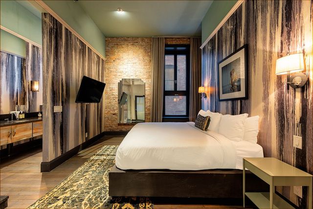 $11,900,000 | 218 3rd Avenue North, Nashville, TN 37201