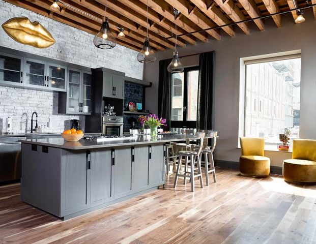 $11,900,000 | 218 3rd Avenue North, Nashville, TN 37201