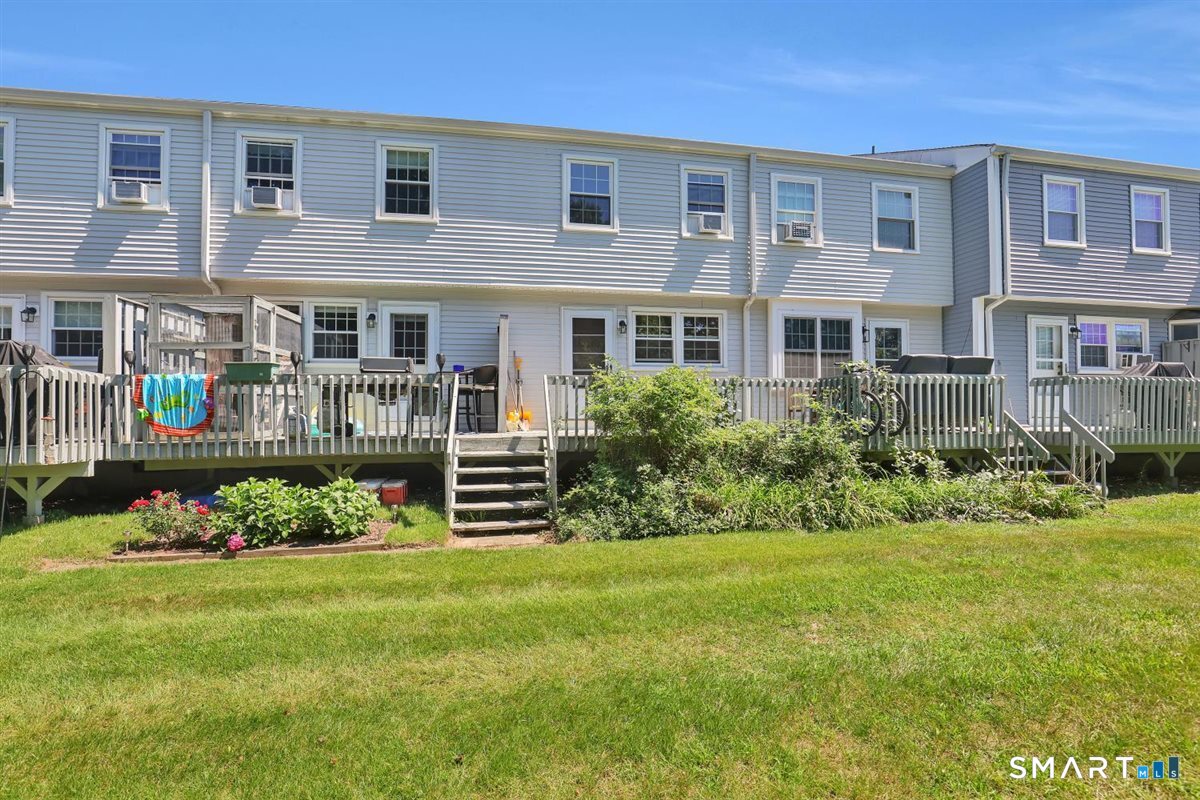 25 Riverside Drive, Unit E8 Clinton, CT 06413 - Photo 21 of 30 Gallery Image 21