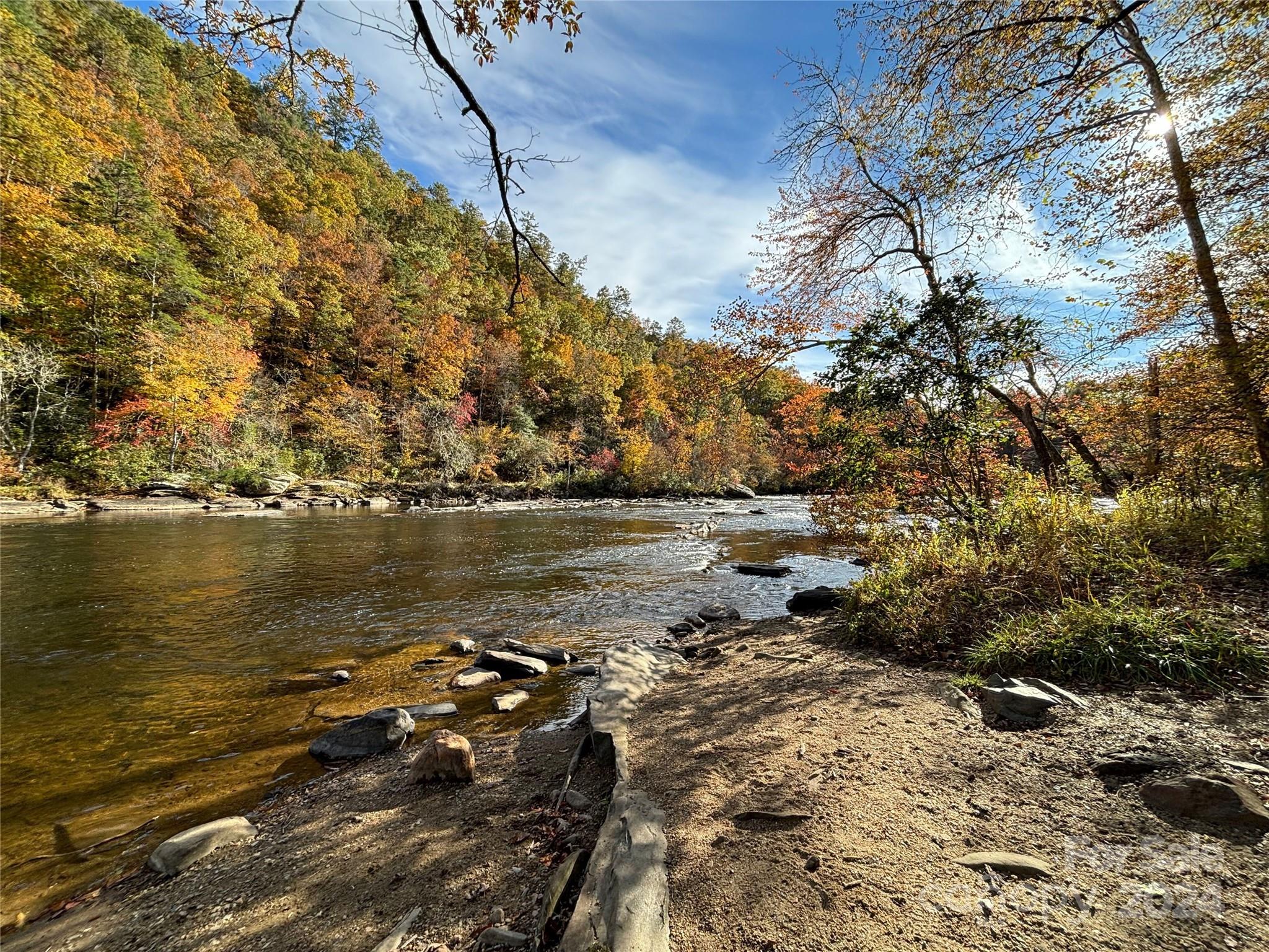 425 Turkey Run Bryson City, NC 28713 - Photo 6 of 47 a picture of lake view