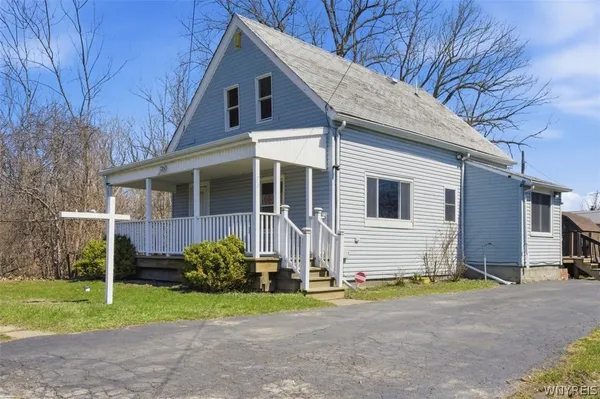 $250,000 | 173 Girard Avenue, Cheektowaga, NY 14227