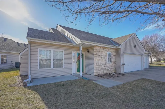 $235,000 | 8325 Waverly Avenue, Kansas City, KS 66109